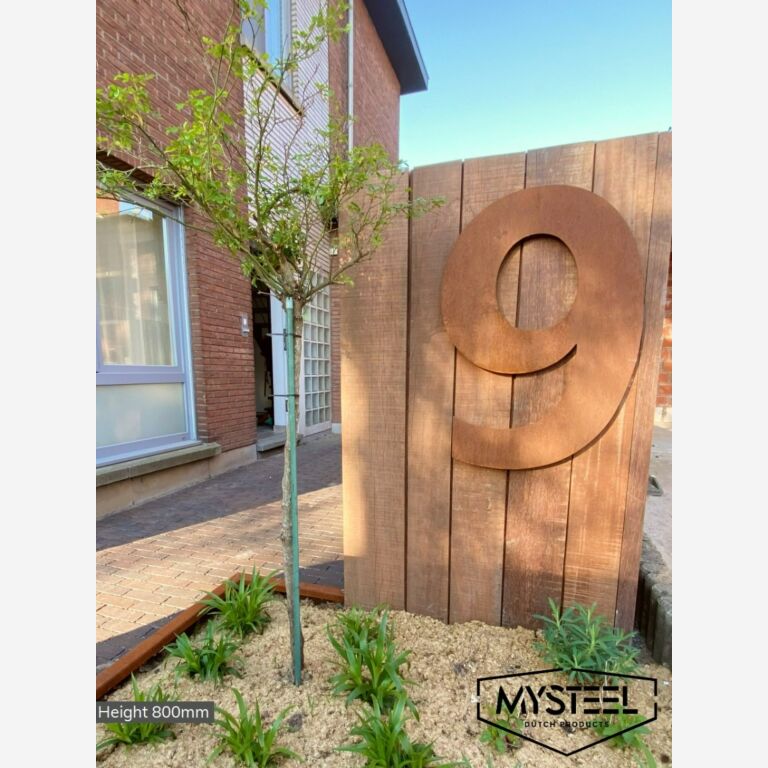 Maison en acier corten numéro 1 - 80 cm