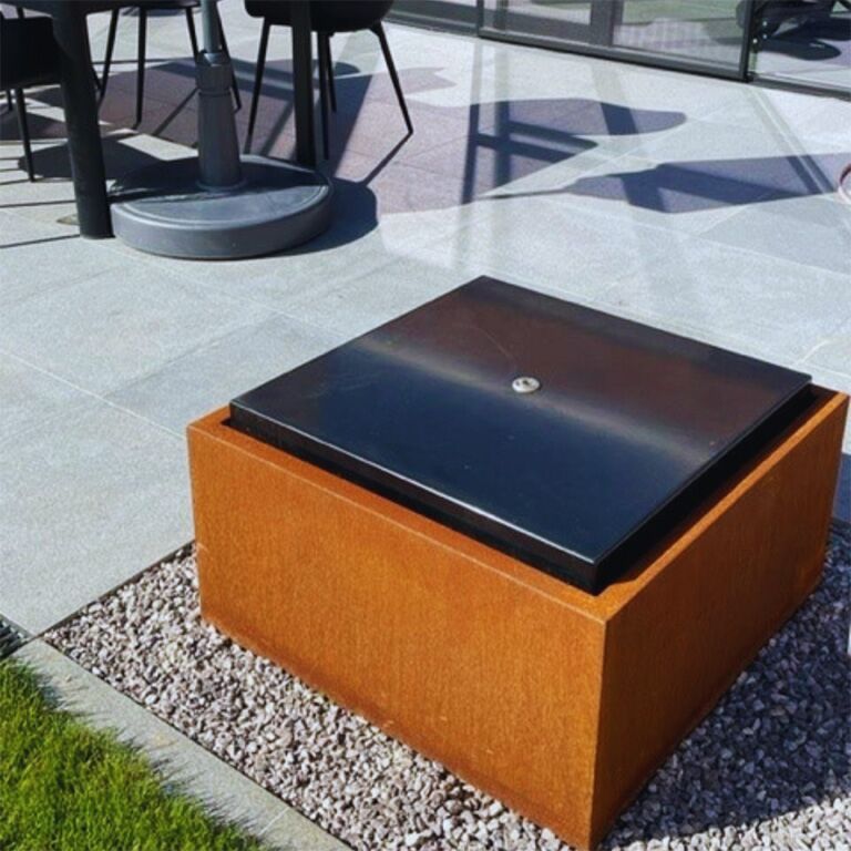 Ornement d'eau en acier corten 80 x 80 x 40 cm