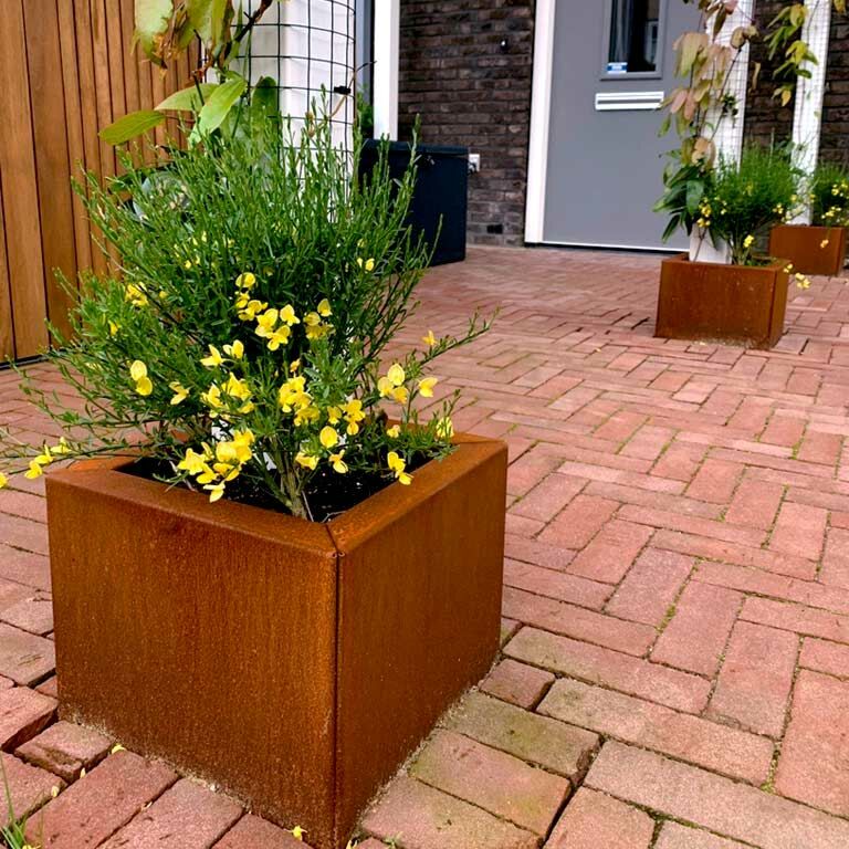 Jardinière en acier corten Miami 30 x 30 cm
