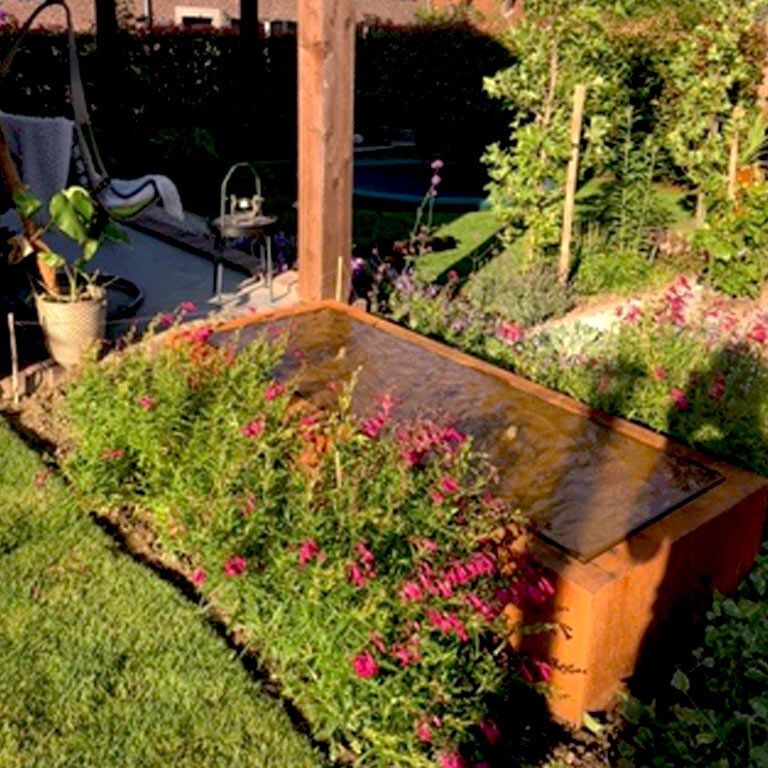 Table d'eau en acier corten 200 x 80 x 40 cm